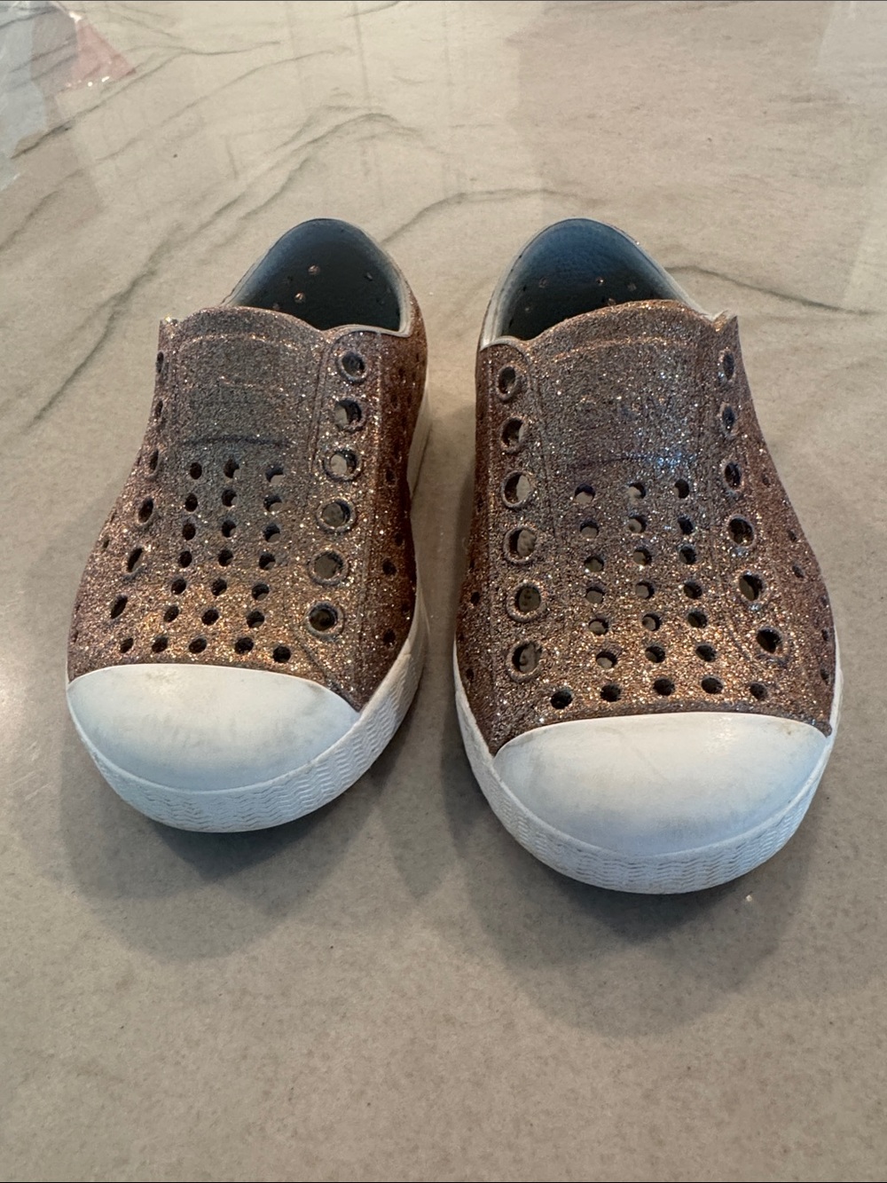 Native Kids Slip-On Sneakers in Bronze Glitter